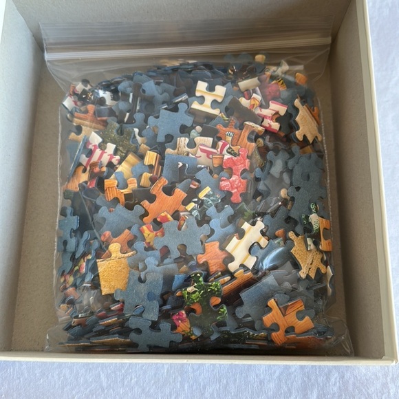 Ravensburger Garlands Little Sweet Shop Window Candy 500-piece puzzle - Picture 6 of 6